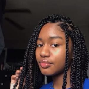 Meet your Posher, Kaylah